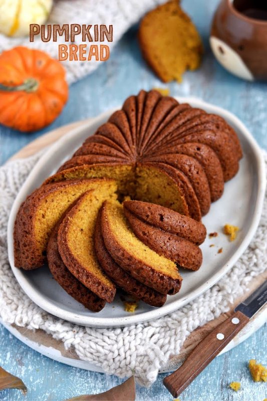 Pumpkin bread ( torta alla zucca facile e morbidissima)