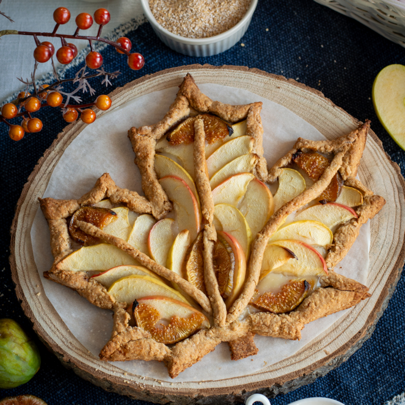Galette “foglia” alla crusca con crema all’avena e frutta